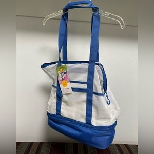 White and Blue Mesh Tote with Bottom Compartment - Unbranded